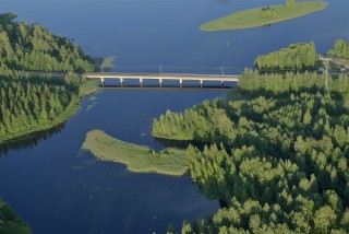 Liikenteen päästöt voidaan puolittaa 2030 mennessä